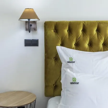 Quinta Da Morgadia - Azorean Butler